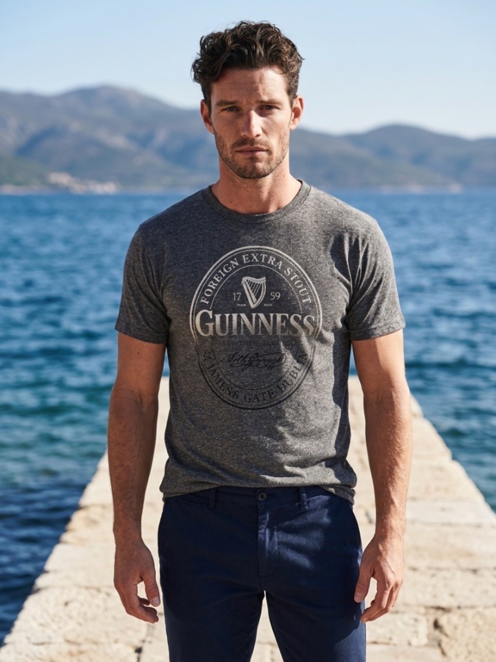Official Guinness Men’s Gray Graphic Tee Shirt Size M